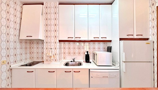 Resale - Apartment - Torrevieja - Punta Prima