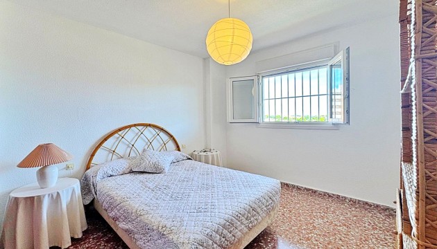 Resale - Apartment - Torrevieja - Punta Prima