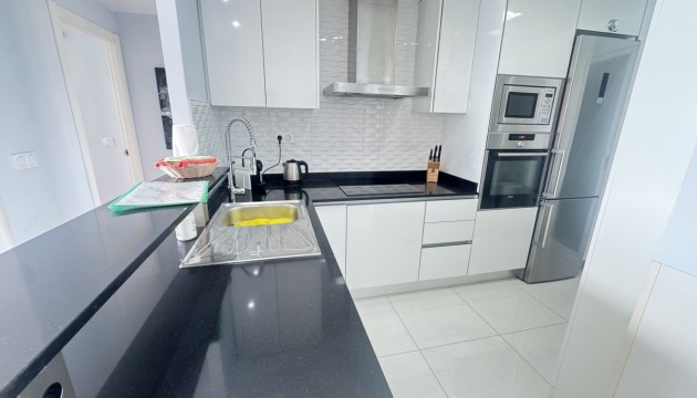 Resale - Apartment - Orihuela Costa - Punta Prima