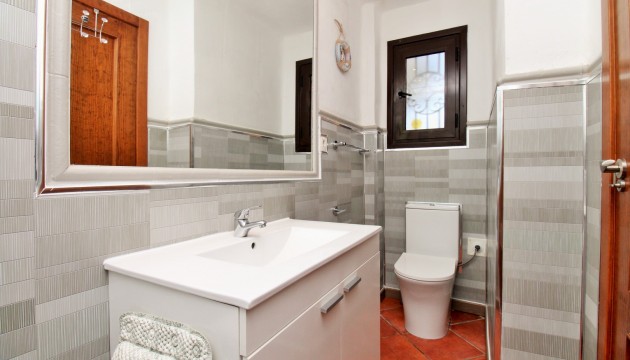 Resale - Apartment - Orihuela Costa - Punta Prima