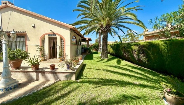 Resale - Detached Villa - Orihuela Costa - Cabo Roig