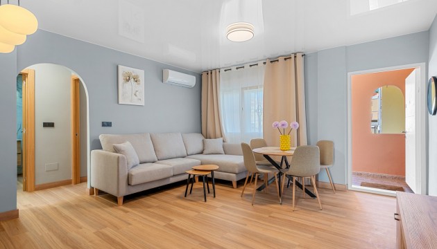 Resale - Apartment - San Miguel de Salinas - Orihuela Costa