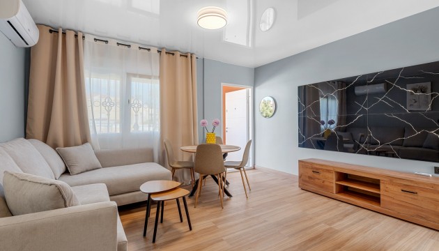 Resale - Apartment - San Miguel de Salinas - Orihuela Costa