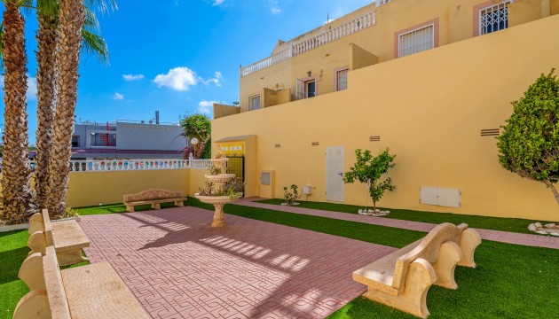 Resale - Apartment - San Miguel de Salinas - Orihuela Costa