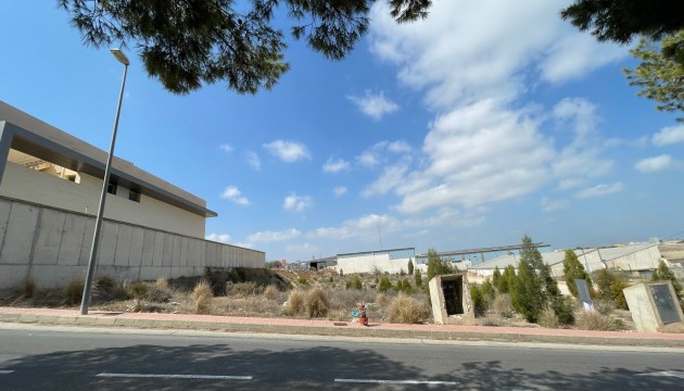 Resale - Plot / Land - Ciudad Quesada - Benimar