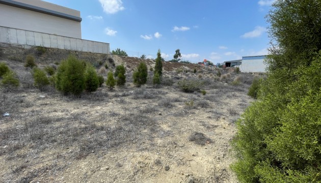 Resale - Plot / Land - Ciudad Quesada - Benimar