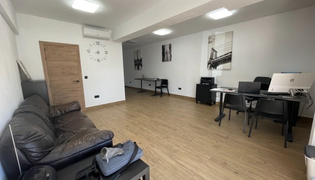 Resale - Commercial - Guardamar del Segura