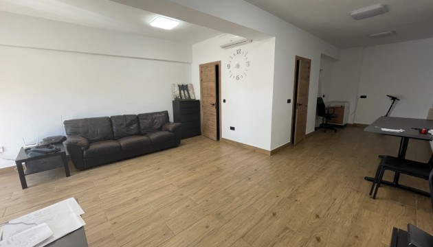 Resale - Commercial - Guardamar del Segura