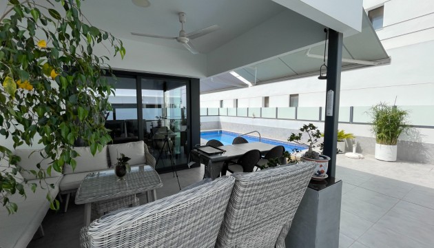 Resale - Townhouse - Dolores - Alicante