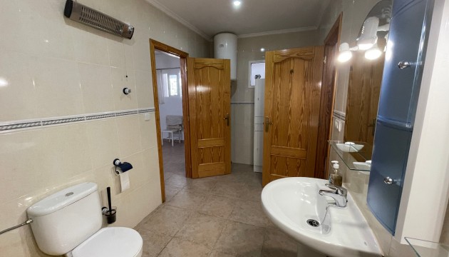 Wiederverkauf - Detached Villa - Daya Nueva