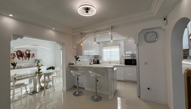 Resale - Detached Villa - Algorfa