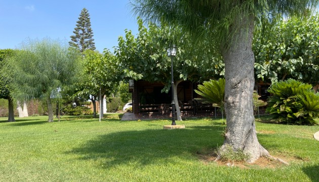 Resale - Detached Villa - La Marina