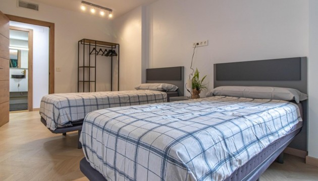 Resale - Apartment - Torrevieja - El Acequión - Los Náufragos