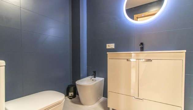 Resale - Apartment - Torrevieja - El Acequión - Los Náufragos