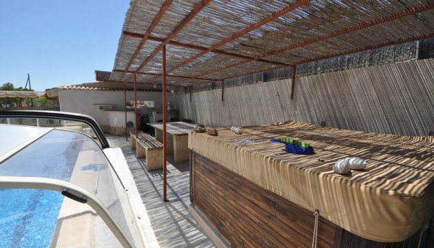 Resale - Country House - Crevillente