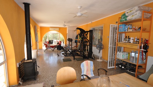 Resale - Country House - Crevillente