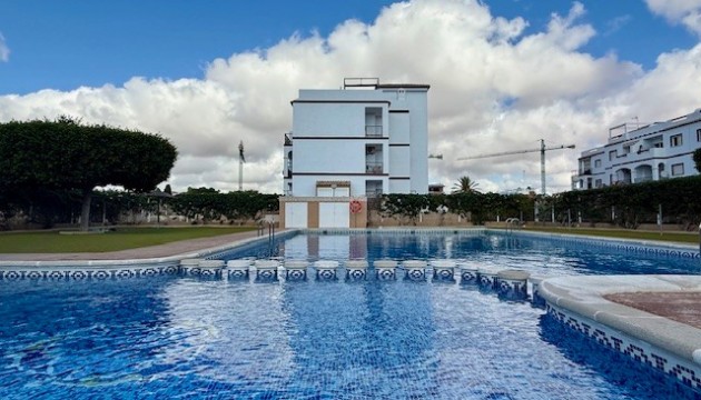 Resale - Apartment - Orihuela Costa - Punta Prima