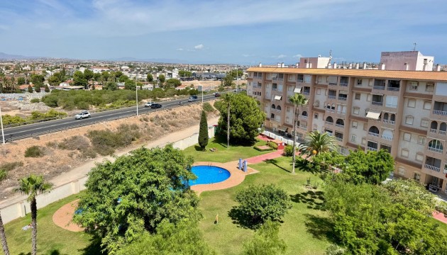 Перепродажа - Квартира - Torrevieja