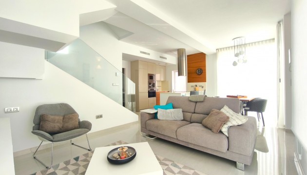 Перепродажа - отдельная вилла - Rojales