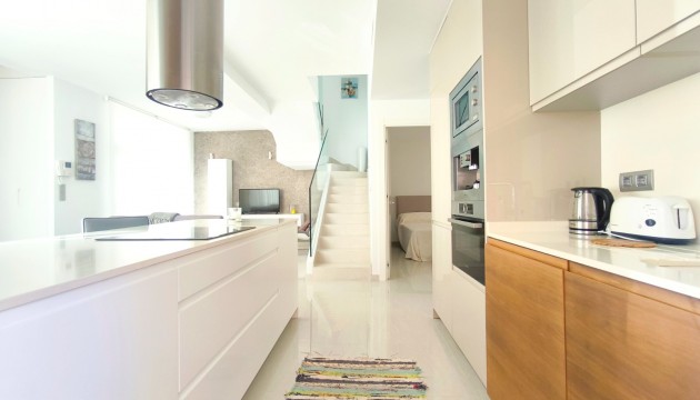 Перепродажа - отдельная вилла - Rojales