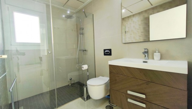 Перепродажа - отдельная вилла - Rojales