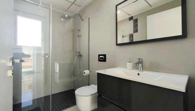 Перепродажа - отдельная вилла - Rojales