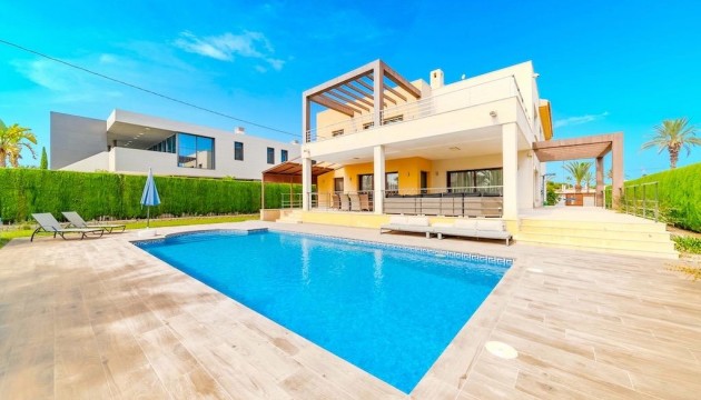 Resale - Detached Villa - Orihuela Costa - Cabo Roig