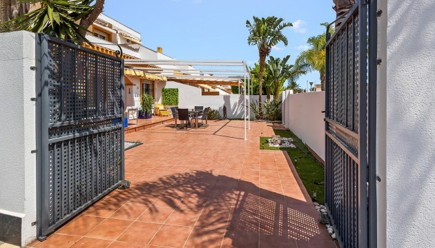 Herverkoop - Detached Villa - Torre de la Horadada