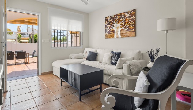 Herverkoop - Detached Villa - Torre de la Horadada