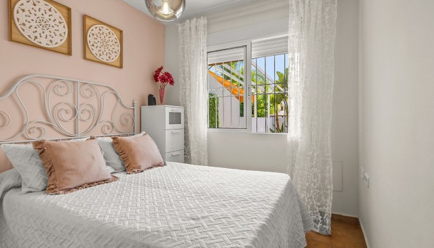 Herverkoop - Detached Villa - Torre de la Horadada