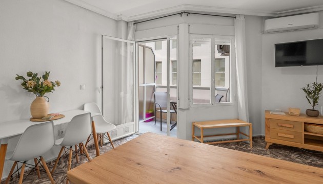 Resale - Apartment - Torrevieja - Playa del Cura