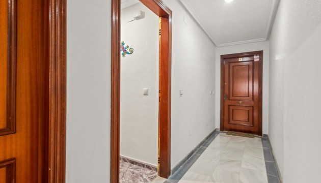 Resale - Apartment - Torrevieja - Playa del Cura