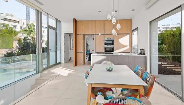 Reventa - Chalet Independiente - Las Colinas Golf