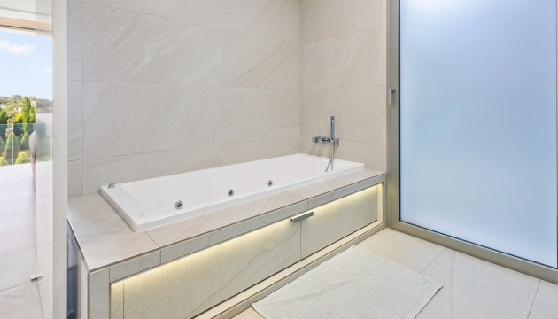 Reventa - Chalet Independiente - Las Colinas Golf