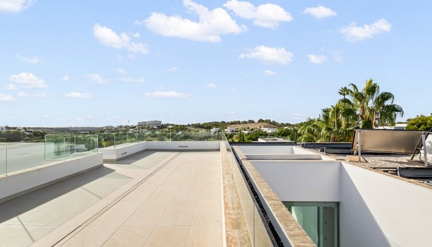 Reventa - Chalet Independiente - Las Colinas Golf