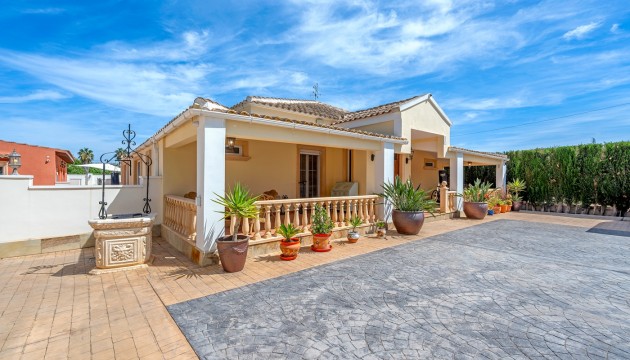 Resale - Country House - Almoradi - Las Heredades