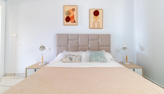 Resale - Apartment - Orihuela Costa - Playa Flamenca