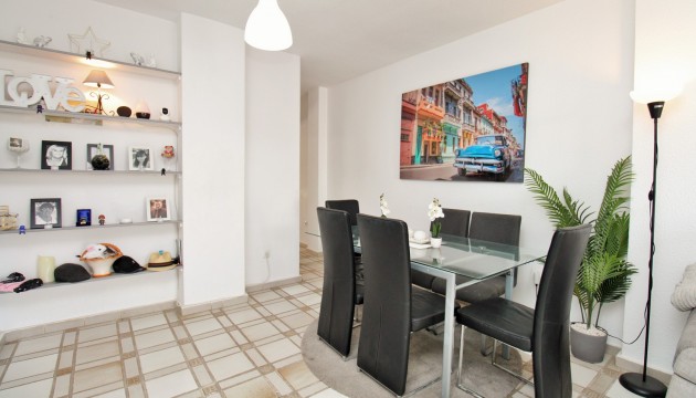 Resale - Apartment - Orihuela Costa - Villamartín