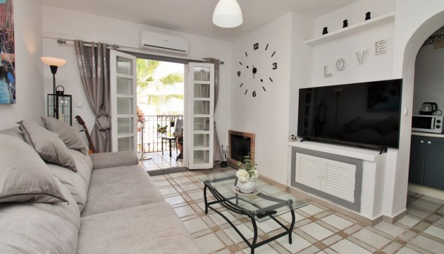 Resale - Apartment - Orihuela Costa - Villamartín