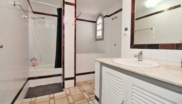 Resale - Apartment - Orihuela Costa - Villamartín