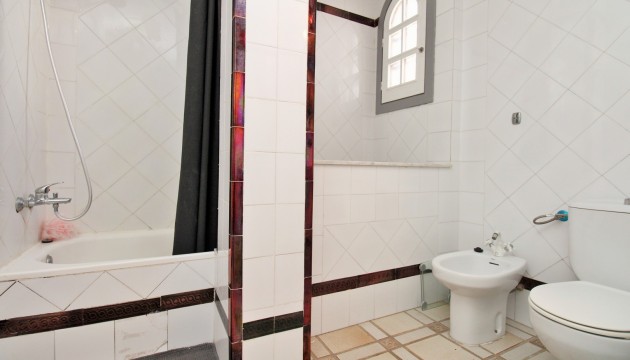 Resale - Apartment - Orihuela Costa - Villamartín