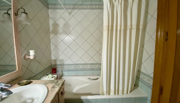 Herverkoop - Apartment - Torrevieja - Playa del Cura