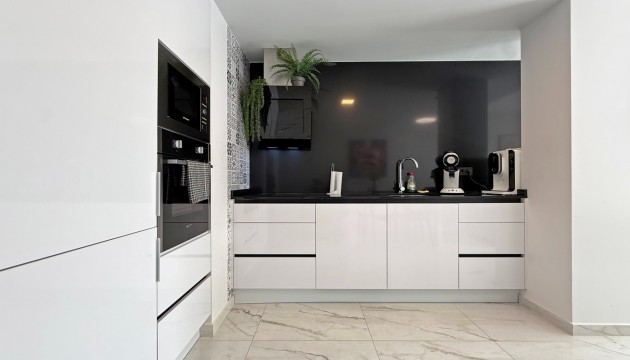 Wiederverkauf - Apartment - Orihuela Costa - Los Altos