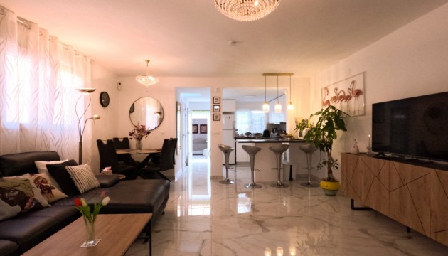 Resale - Townhouse - Torrevieja - El Acequión - Los Náufragos
