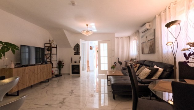 Resale - Townhouse - Torrevieja - El Acequión - Los Náufragos