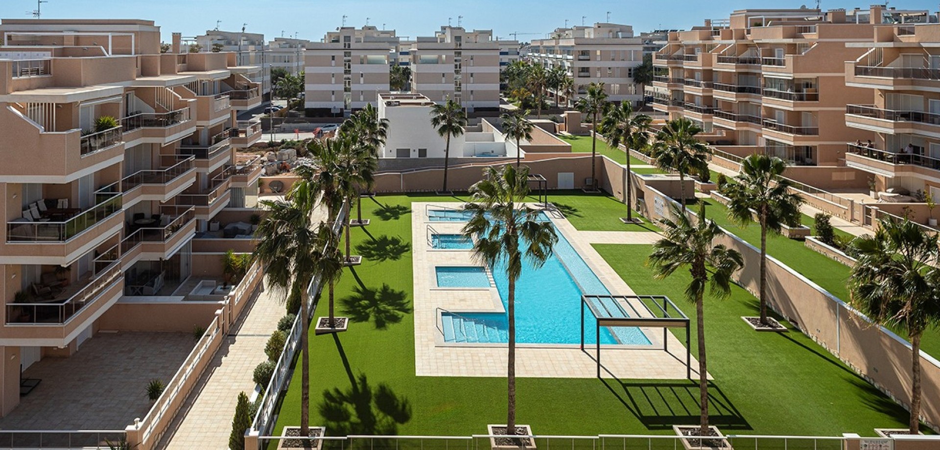 Apartment in Urbanizacion los Balcones - view 1