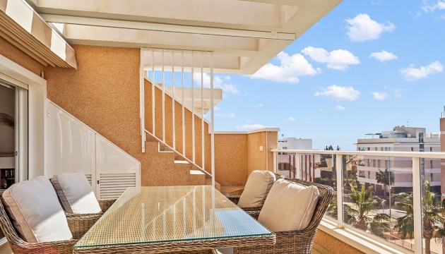 Resale - Apartment - Orihuela Costa - Los Dolses