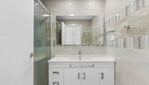 Resale - Apartment - Orihuela Costa - Punta Prima