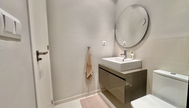 Resale - Apartment - Orihuela Costa - Villamartín