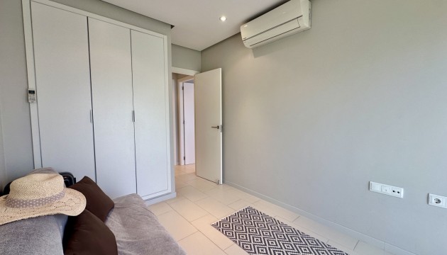 Resale - Apartment - Orihuela Costa - Villamartín